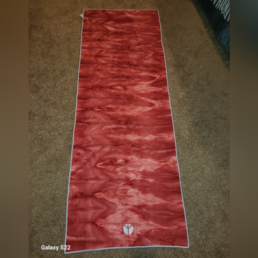 Manduka yogitoes yoga mat towel